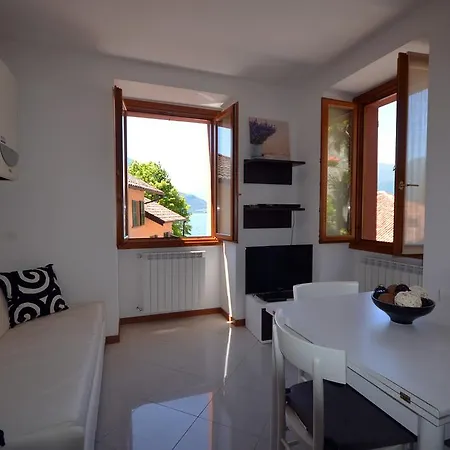 Leonardo House 2 Varenna
