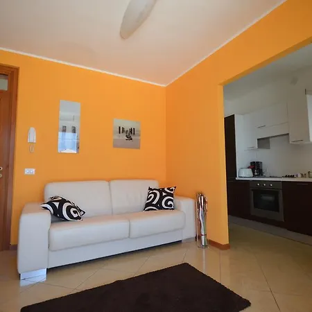 Vakantiehuis Leonardo House 2 *